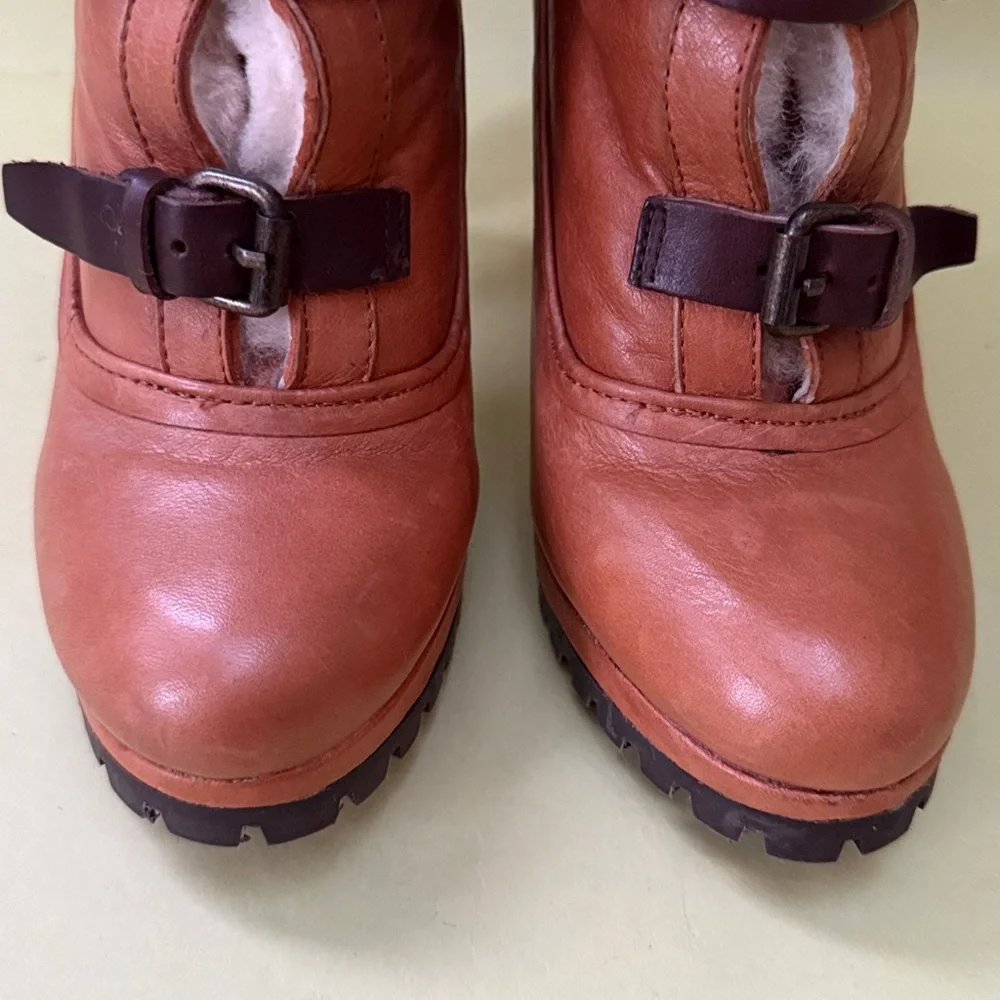 New Vintage Caramel Dolce Vita Winter Boots with Buckle Accents and Real Fur